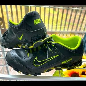 Nike mens Reax size 10.5, slightly worn, still in great shape!